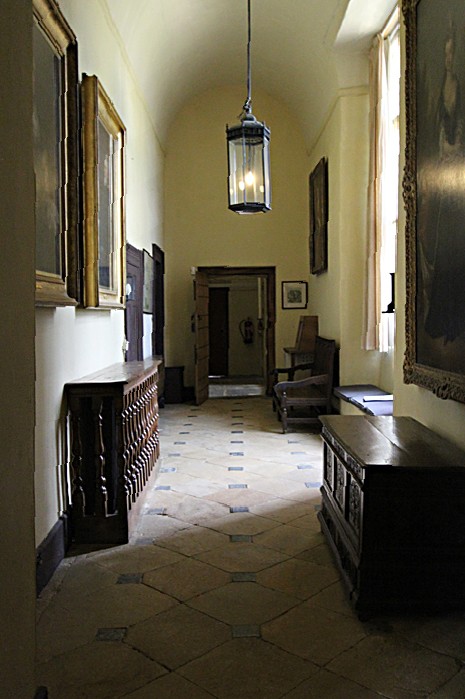 26 Clifton Maybank Corridor
